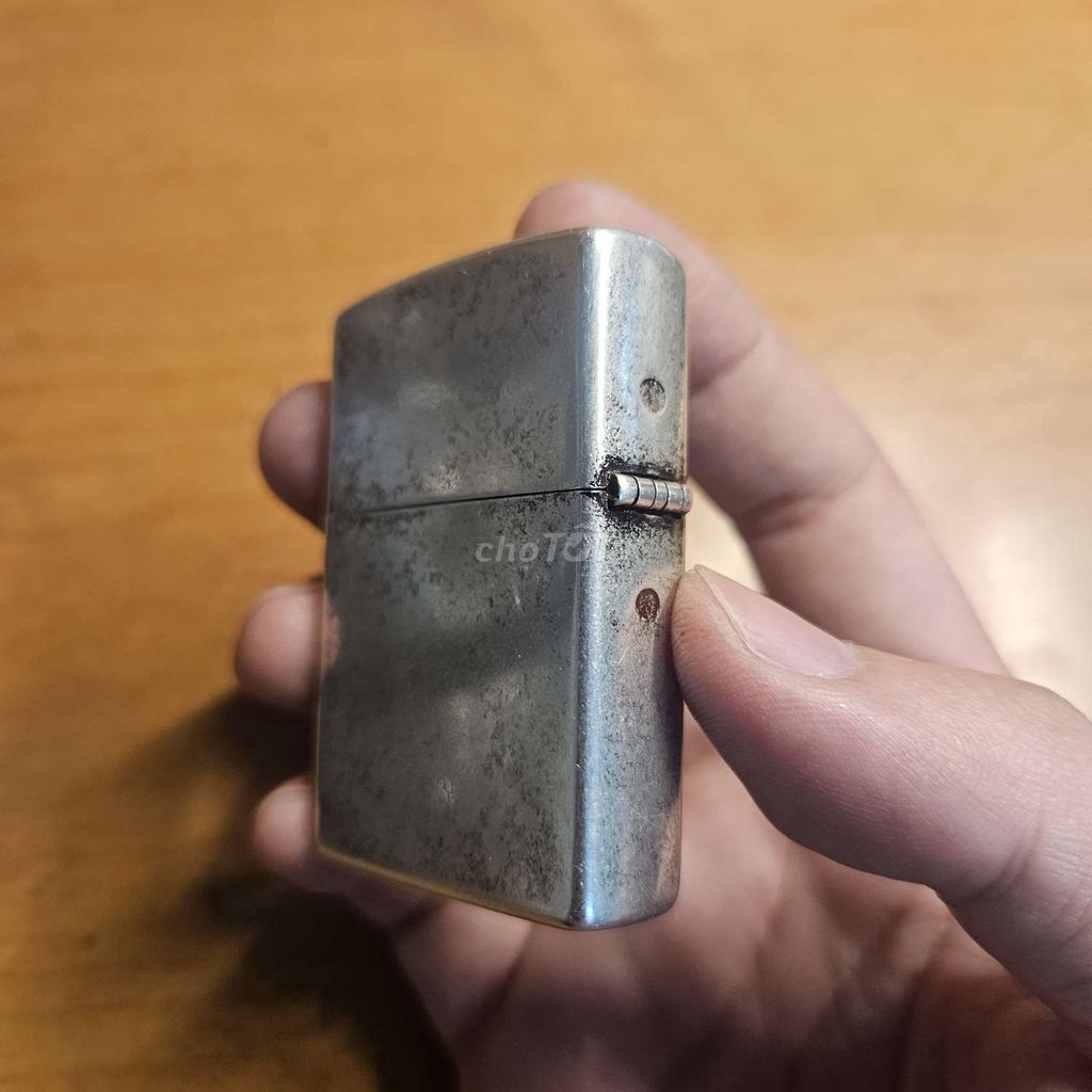 Zippo khắc 2 vị thần sấm, thần gió