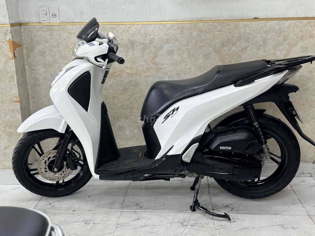 SH 125 đời 2017 trắng đen mới keng 43AF-047.29. Mua bán Xe máy tại Quận Sơn Trà Đà Nẵng được đăng bởi Minh Dũng bán trả góp 136 vân đồn  hình 1
