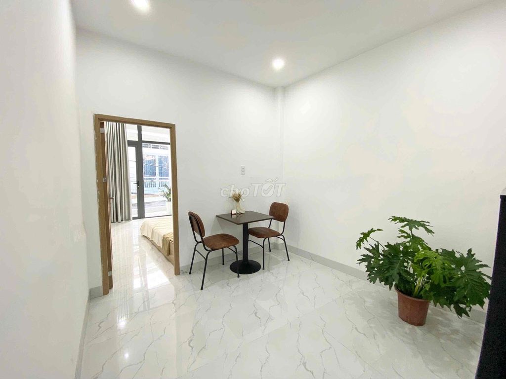 Căn hộ 1PN 1 Phòng khách gần ngã tư Phú Nhuận, Cầu Bông Q1