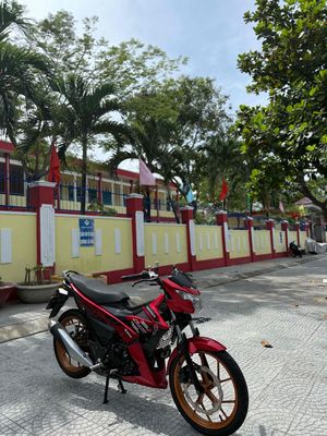 Nhượng lại Satria bs43 siêu đẹp máy móc nguyên rin. Mua bán Xe máy tại Quận Sơn Trà Đà Nẵng được đăng bởi Huan Motor