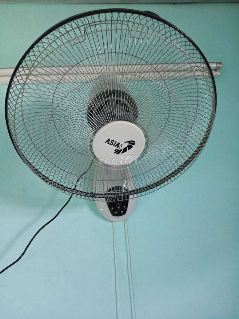 Quạt treo tường Asia Trắng kem đã sử dụng. Mua bán Quạt tại Thành phố Thủ Đức Tp Hồ Chí Minh được đăng bởi Đac thanh hình 1