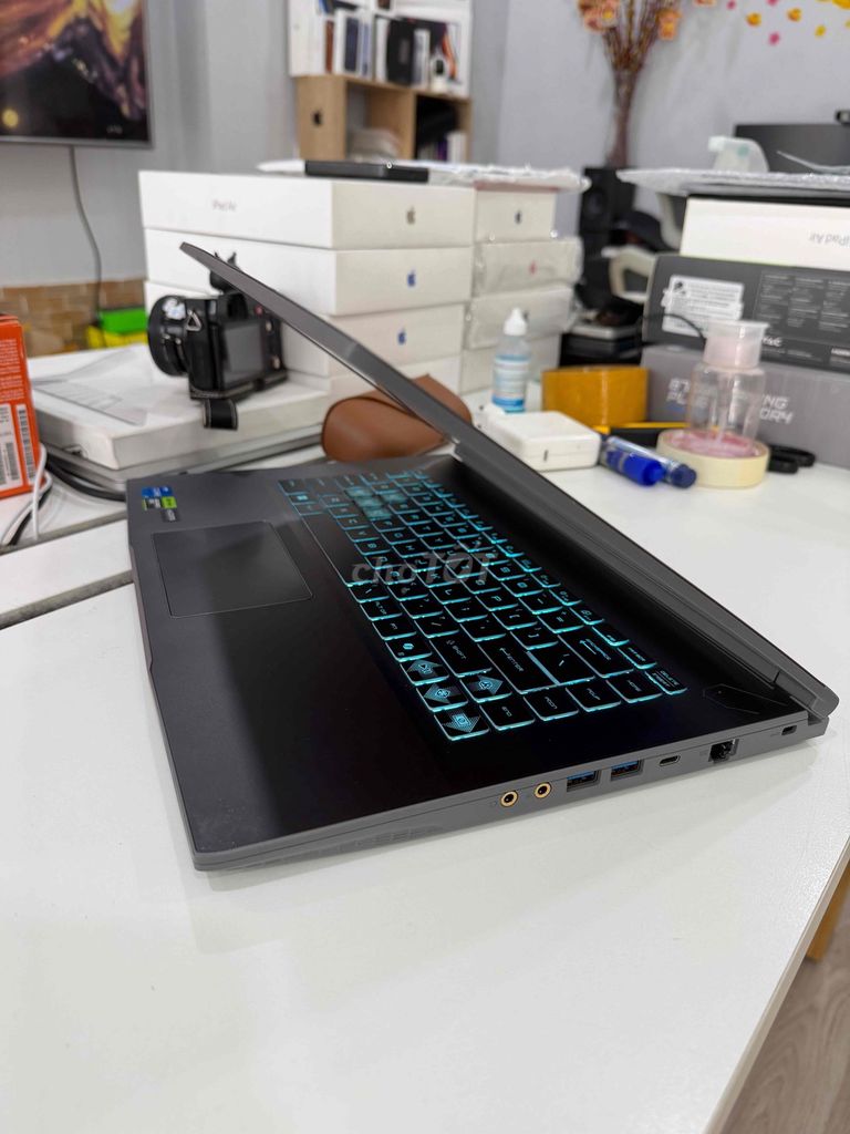 MSI THIN 15 B13UC i5-13420H 32GB/1TB RTX 3050 Đen. Mua bán Laptop tại Quận 10 Tp Hồ Chí Minh được đăng bởi Nguyễn Lý hình 1