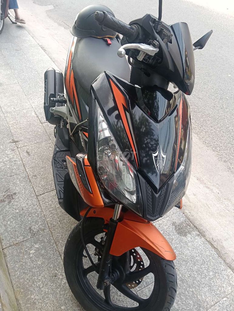 Honda Airblade 2010 FI Đen cam. Mua bán Xe máy tại Thị xã Tân Uyên Bình Dương được đăng bởi nghĩa tran hình 6