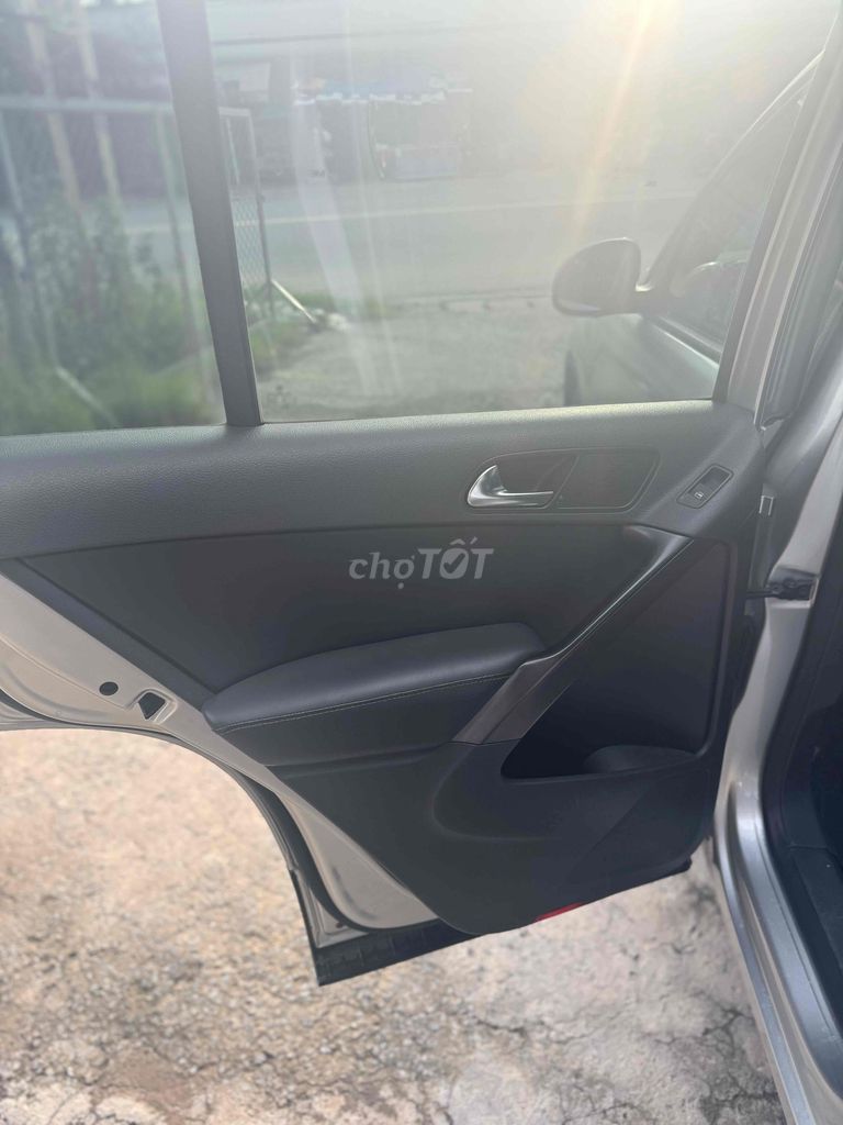 Volkswagen Tiguan 2010 - 10000 km. Mua bán Ô tô tại Thành phố Biên Hòa Đồng Nai được đăng bởi Tuấn Anh  hình 8