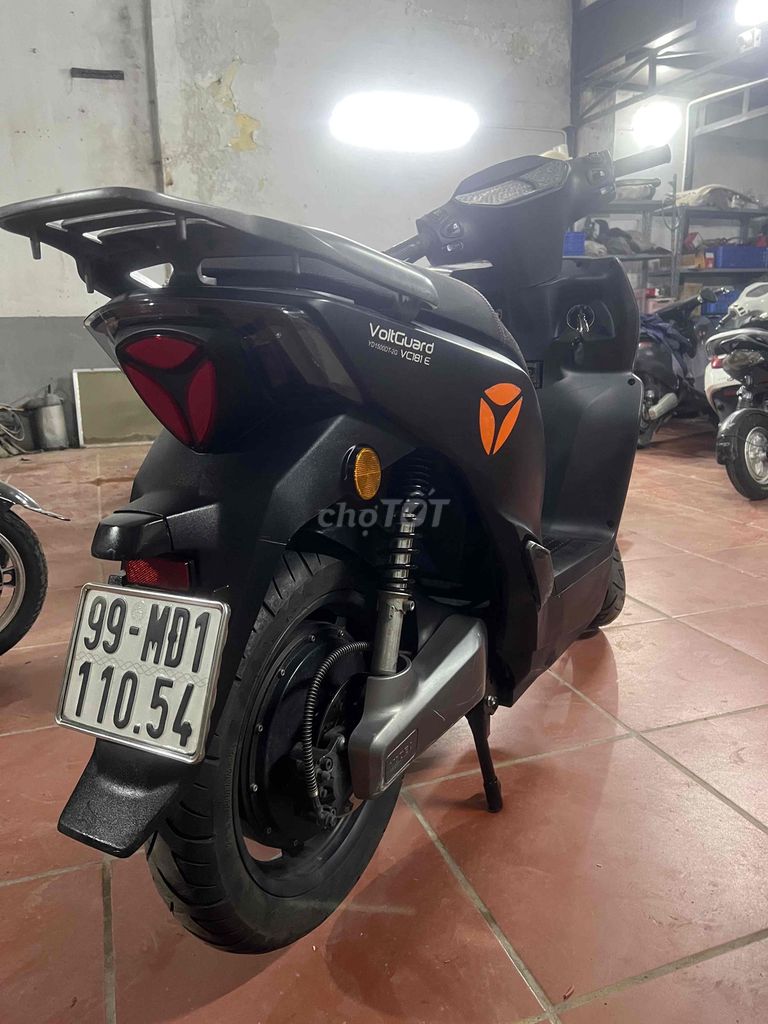 Электроскутер Yadea Voltguard v002-2G