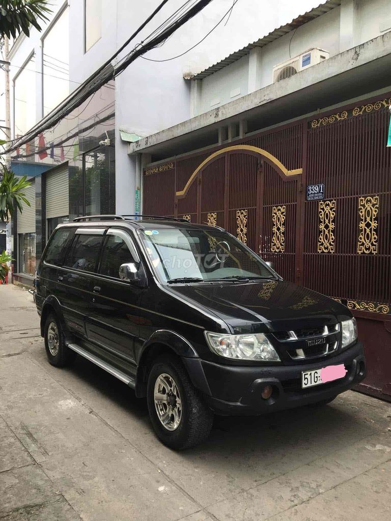 Isuzu Hilander AT 2005 Автомат черный