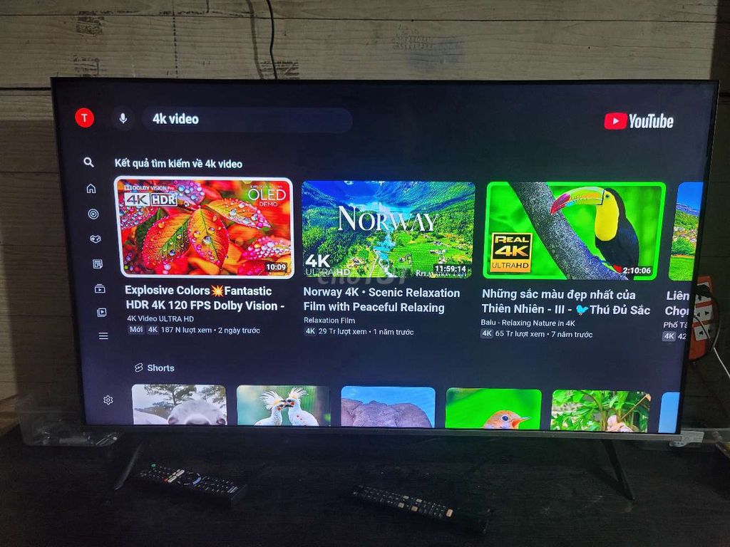 Tivi 50 inch màn Qled 4K chạy Google TV