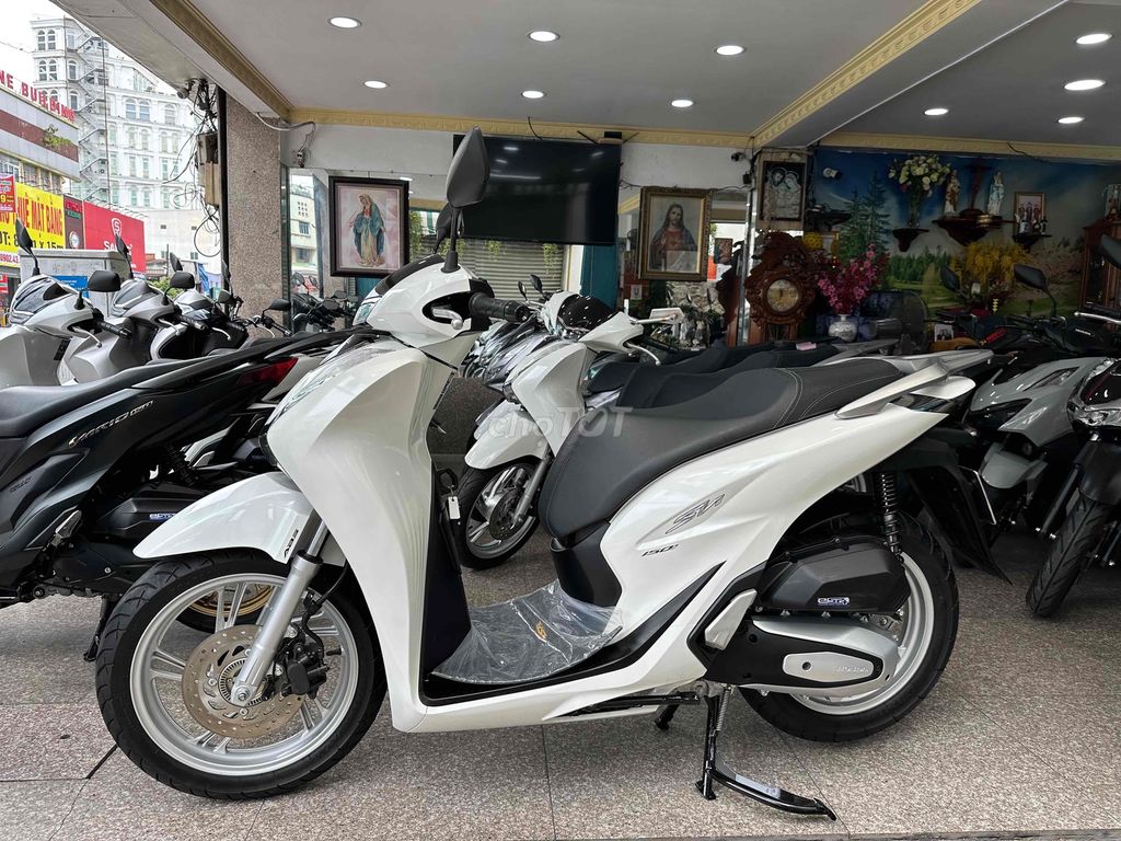 SH 150i ABS + HSTC 2021 Trắng BSTP Chính Chủ. Mua bán Xe máy tại Quận Phú Nhuận Tp Hồ Chí Minh được đăng bởi Ngô Hà hình 1