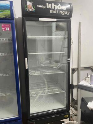 Tủ mát Coca Cola 700 lít rộng rãi làm lạnh nhanh. Mua bán Tủ lạnh tại Quận 7 Tp Hồ Chí Minh được đăng bởi Thuyvi