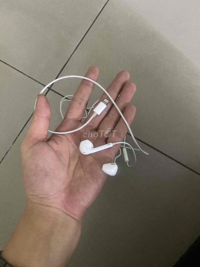Tai nghe Apple EarPods Trắng Như mới. Mua bán Tivi, Âm thanh tại Quận Gò Vấp Tp Hồ Chí Minh được đăng bởi Nguyễn Đức Duy hình 1