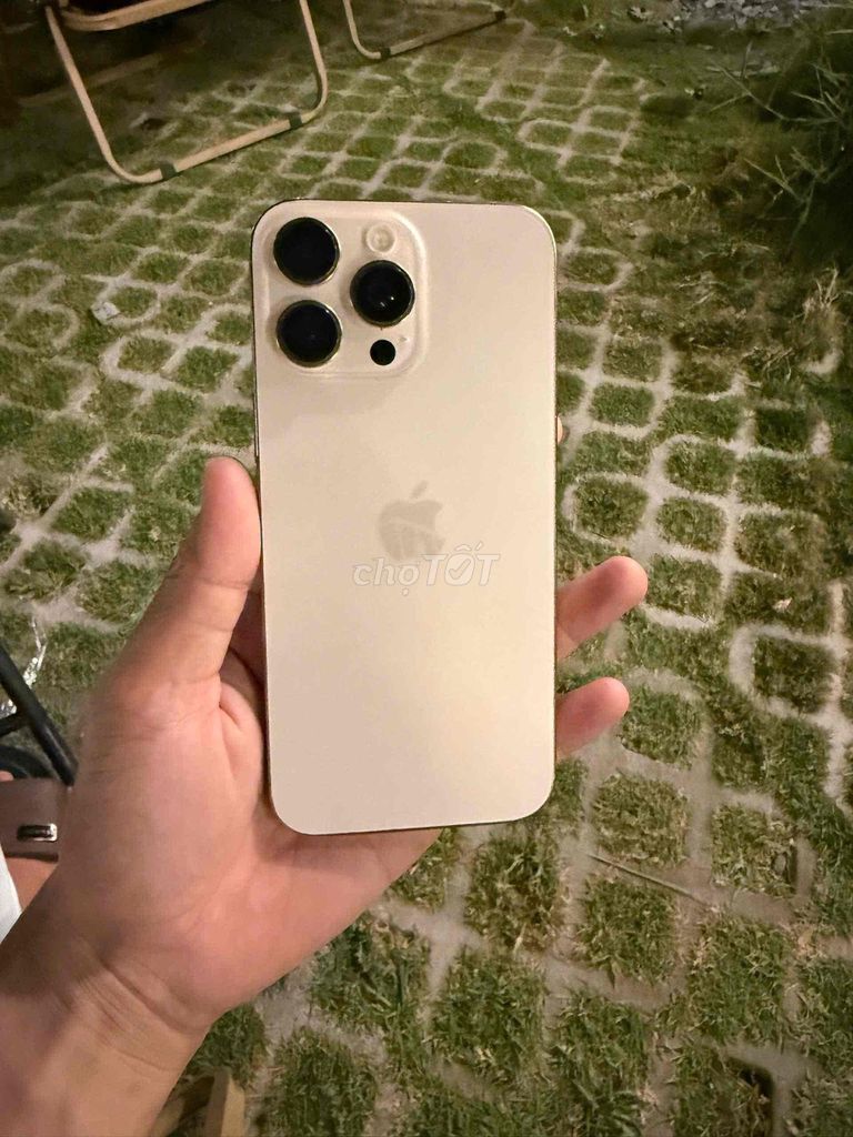 Apple iPhone 16 Pro Max 256GB Vàng. Mua bán Điện thoại tại Quận Ô Môn Cần Thơ được đăng bởi nguyễn hình 1