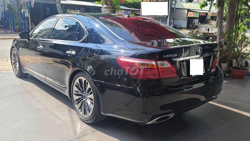 Lexus LS460L 2007, Представительский класс
