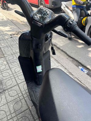 Xe điện Yadea Vekoo 2025 Đen