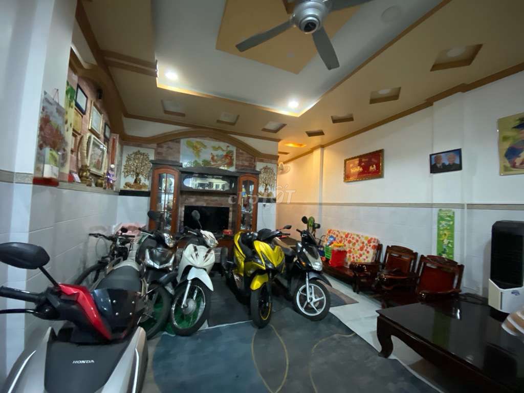 CẦN BÁN GẤP NHÀ THU NHẬP CAO HUỲNH TẤN PHÁT Q7. Mua bán nhà ở tại Quận 7 Tp Hồ Chí Minh được đăng bởi BDS Huy Lê hình 1