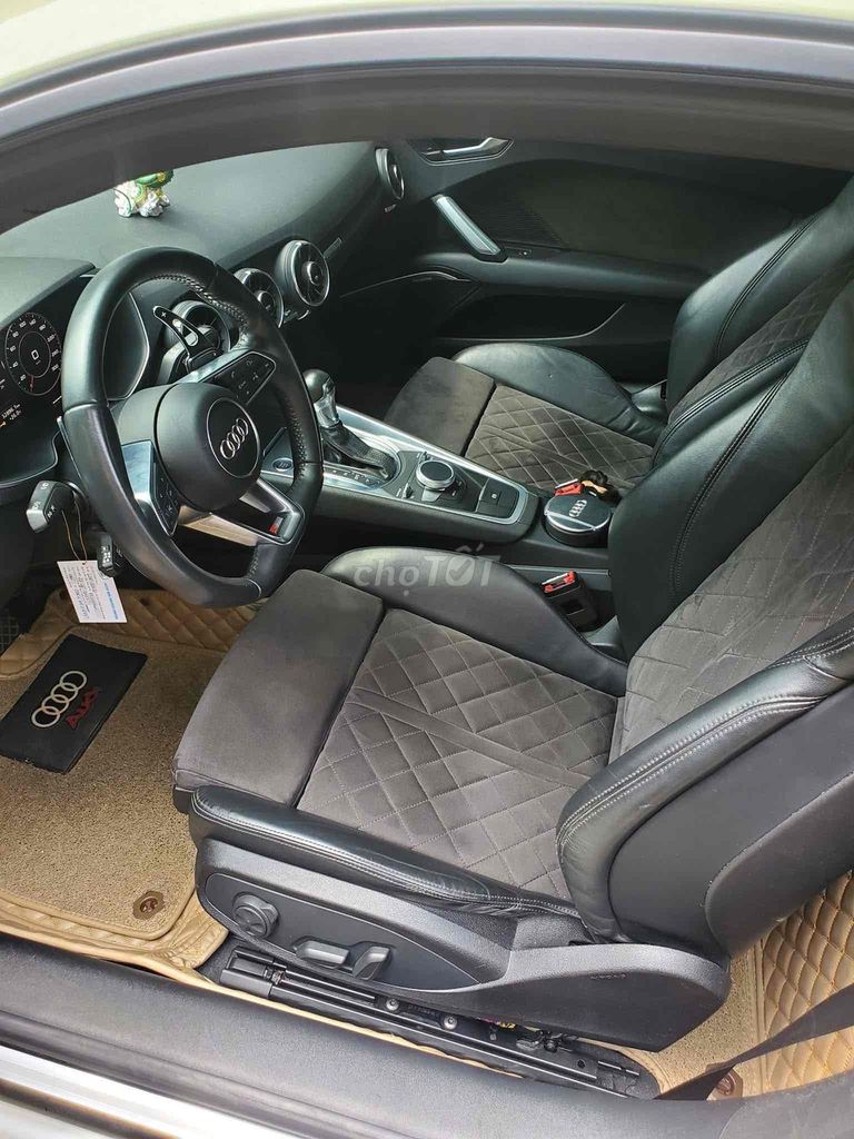 Audi TT 2017  - 22000miles . màu trắng dán kem. Mua bán Ô tô tại Thành phố Thủ Đức Tp Hồ Chí Minh được đăng bởi an nhiên hình 4