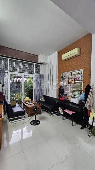 Nhà Tân Quý gần Aeon Mall, giá nhích 7 tỷ