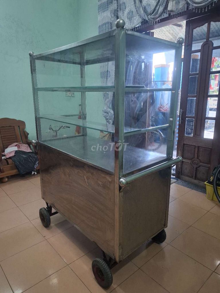 Tủ bán hàng Kính Inox 1.7M x 1.2M x 80cm. Mua bán Đồ chuyên dụng, Giống nuôi trồng tại Quận Cẩm Lệ Đà Nẵng được đăng bởi Tây hình 1