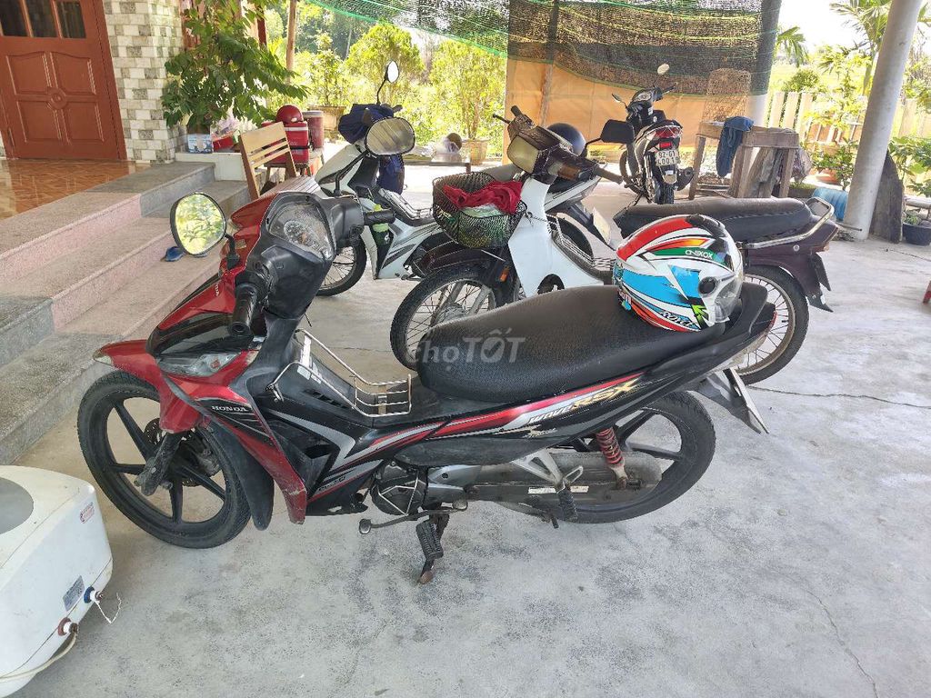 Honda Wave RSX 2015 Красно-черный 60.900 км