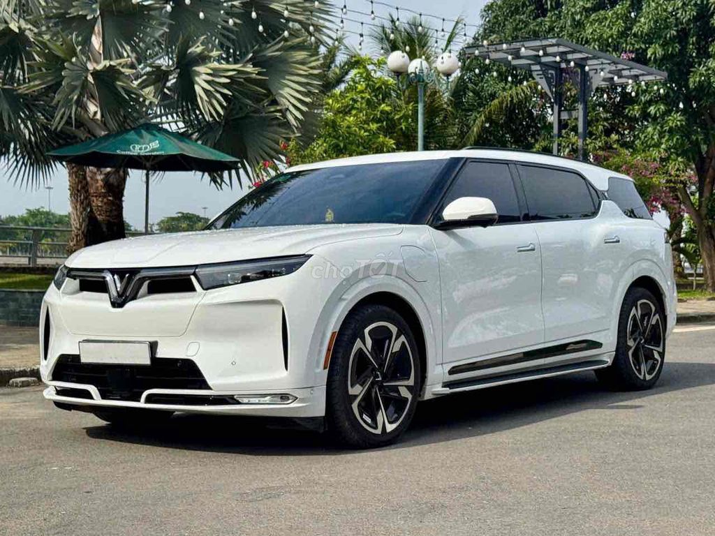 VF9 2023 Plus - Trắng - 5vkm- Thuê pin (CATL). Mua bán Ô tô tại Thành phố Thủ Đức Tp Hồ Chí Minh được đăng bởi OTOCITY hình 1