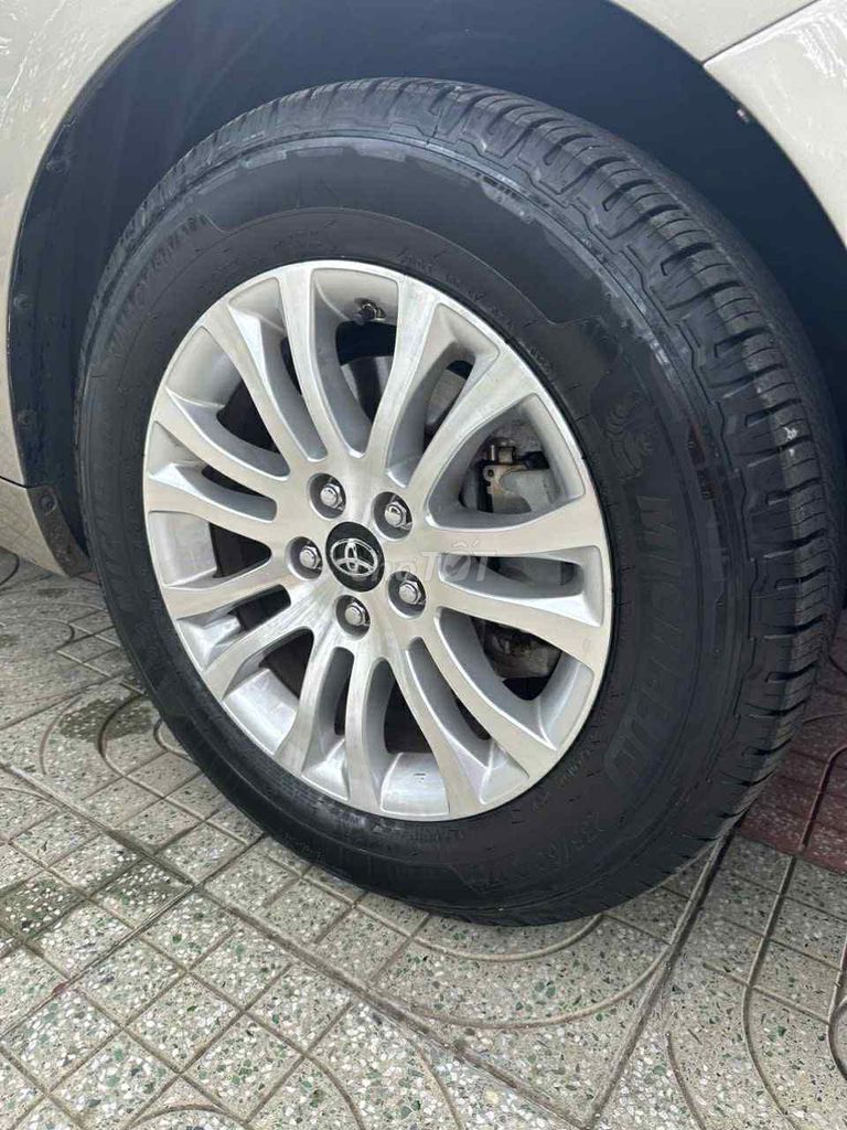 Toyota Sienna 2015 3.5LE màu vàng cát. Mua bán Ô tô tại Thành phố Mỹ Tho Tiền Giang được đăng bởi Anh Năm hình 9