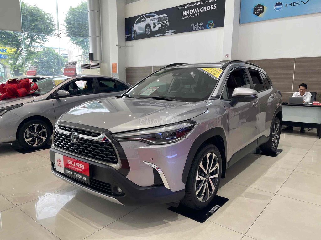 Toyota Corolla Cross 2020 1.8V 36.000km Bạc. Mua bán Ô tô tại Quận Tân Phú Tp Hồ Chí Minh được đăng bởi TRƯƠNG THANH TUYỀN hình 2