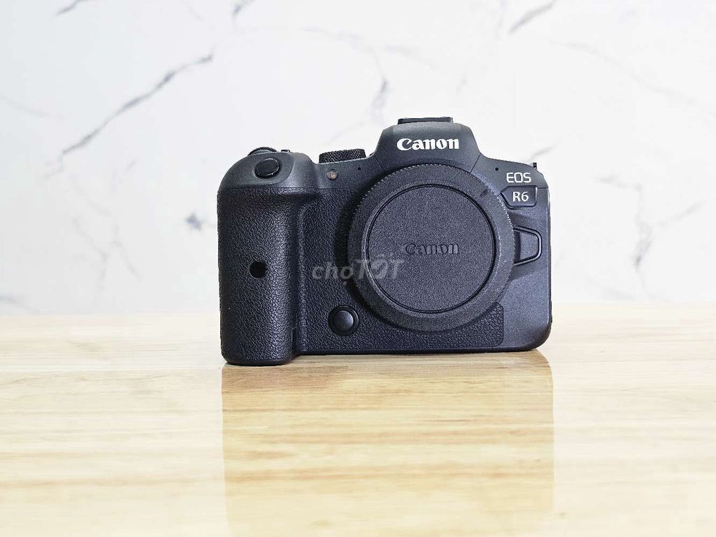 Canon R6 + RF 35