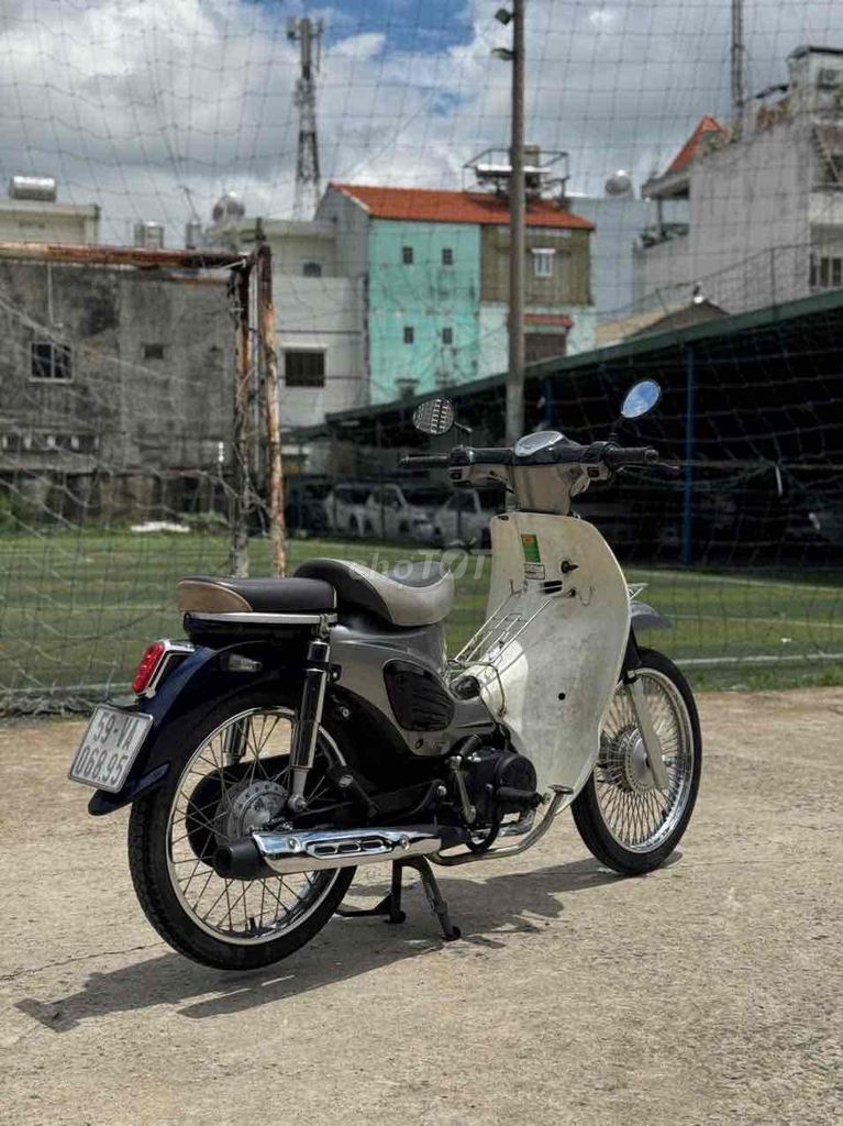 Honda Cub 50 20.000 км серо-бело-чёрный