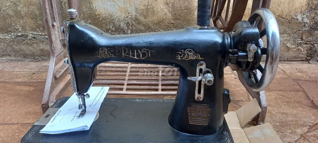 Máy may Rhythm Cổ điển Đen Nhật Bản hoạt động tốt. Mua bán Đồ sưu tầm, đồ cổ tại Huyện Cư Kuin Đắk Lắk được đăng bởi Hoàng Ngạn hình 1