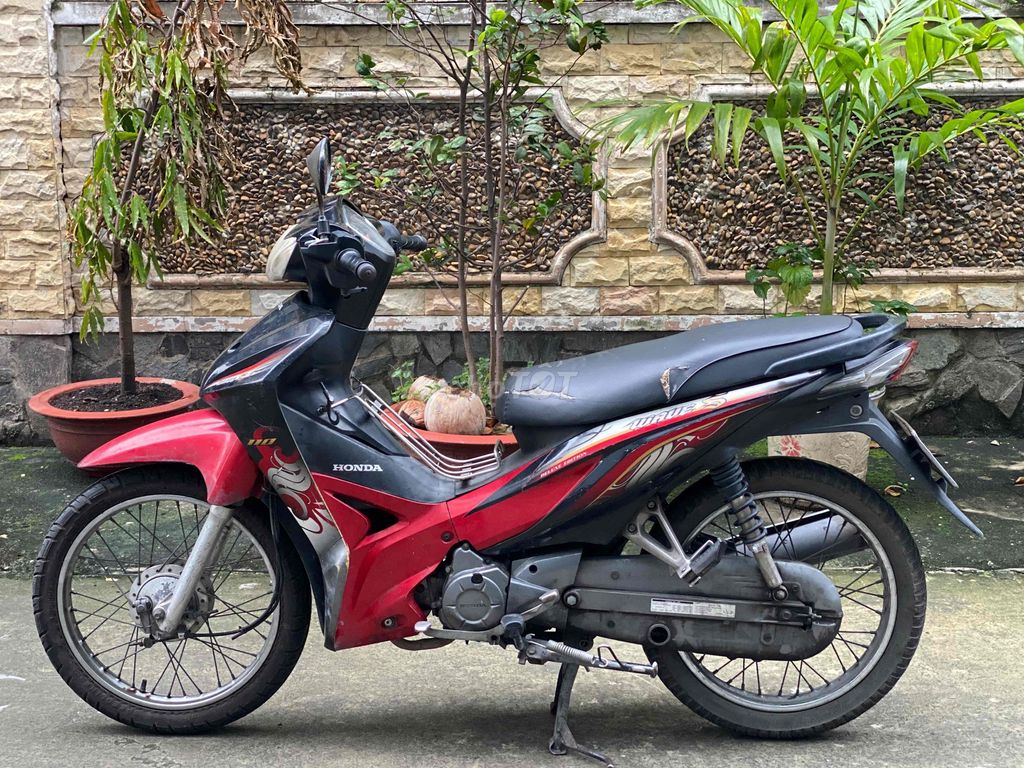 Honda Wave S черно-красная, полуавтомат, с переоформлением