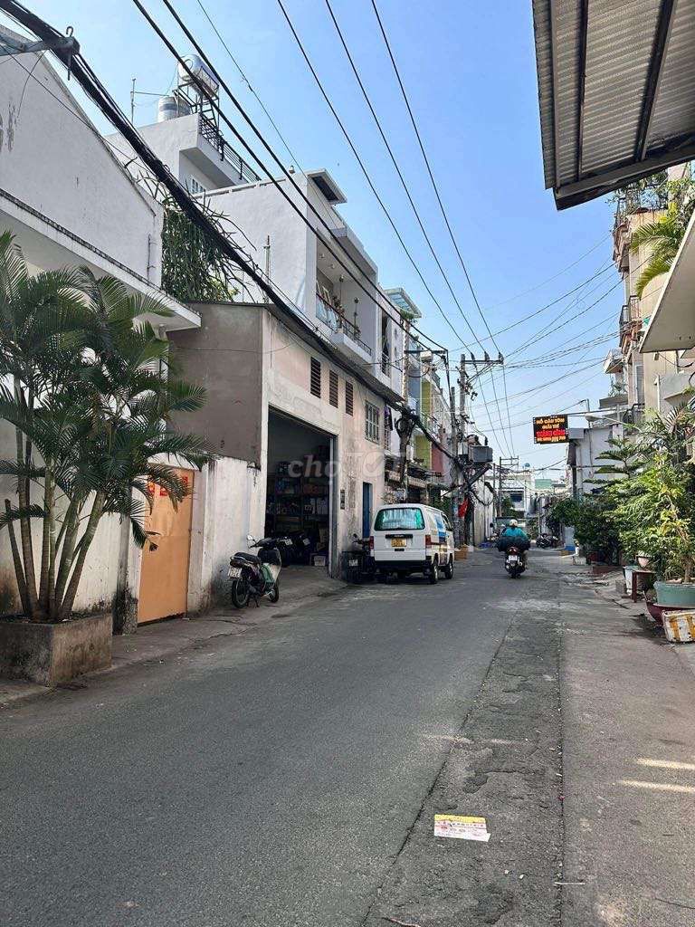 Trịnh Đình Trọng, Tân Phú Bán nhà C4 hẻm xe hơi  ngang bề thế 8m