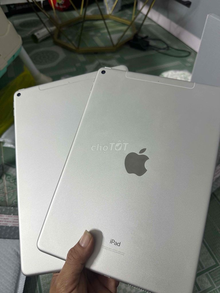 Apple iPad Air 3 64GB Wifi + 4G Bạc. Mua bán Máy tính bảng tại Quận Tân Phú Tp Hồ Chí Minh được đăng bởi thịnh hình 1
