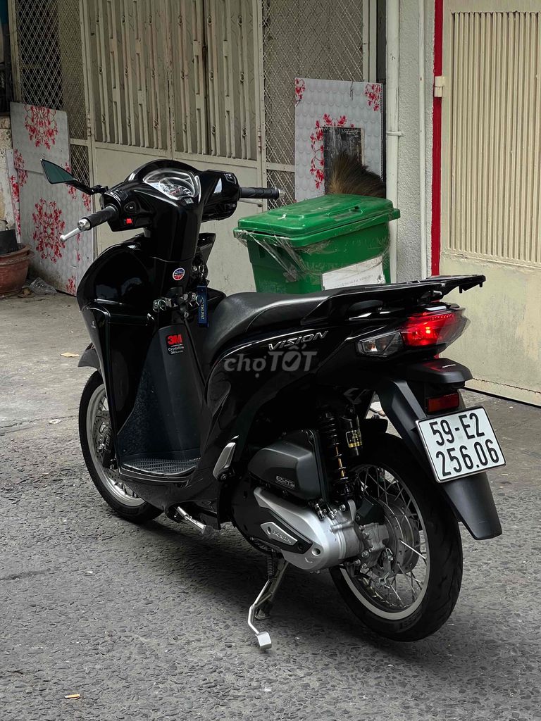 Vision mẫu mới - Đi lướt - Full Bảo Dưỡng Hãng. Mua bán Xe máy tại Quận 1 Tp Hồ Chí Minh được đăng bởi GoodCar hình 6