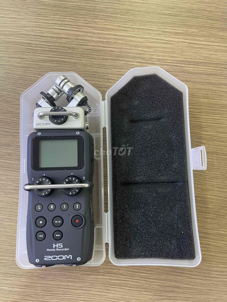 Máy ghi âm Zoom H5 Đen. Mua bán Tivi, Âm thanh tại Quận 6 Tp Hồ Chí Minh được đăng bởi Nguyễn Thanh Phong hình 1