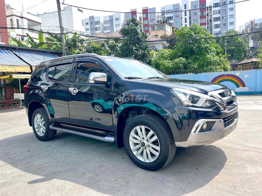 Isuzu Mu X 2018 1.9 4X2 AT - 88000 km. Mua bán Ô tô tại Quận Tân Phú Tp Hồ Chí Minh được đăng bởi phan khanh hình 6