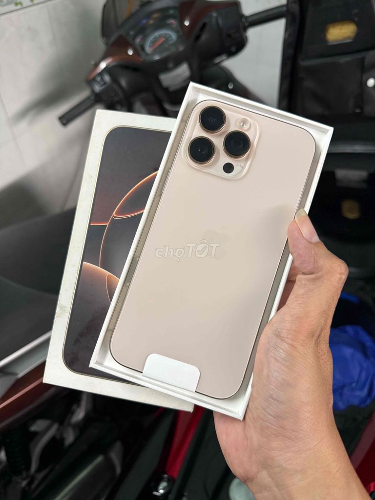 Apple iPhone 16 Pro Max 256GB Vàng. Mua bán Điện thoại tại Huyện Cái Bè Tiền Giang được đăng bởi Dương Cổ Cò hình 1