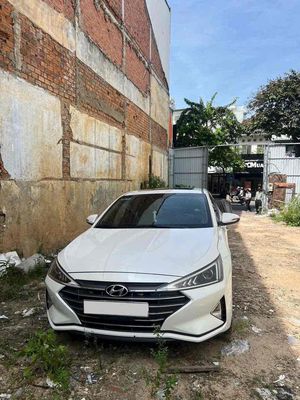 HUYNDAI ELANTRA Trắng 2019 mới odo hơn 6 vạn km. Mua bán Ô tô tại Quận 1 Tp Hồ Chí Minh được đăng bởi Nguyên