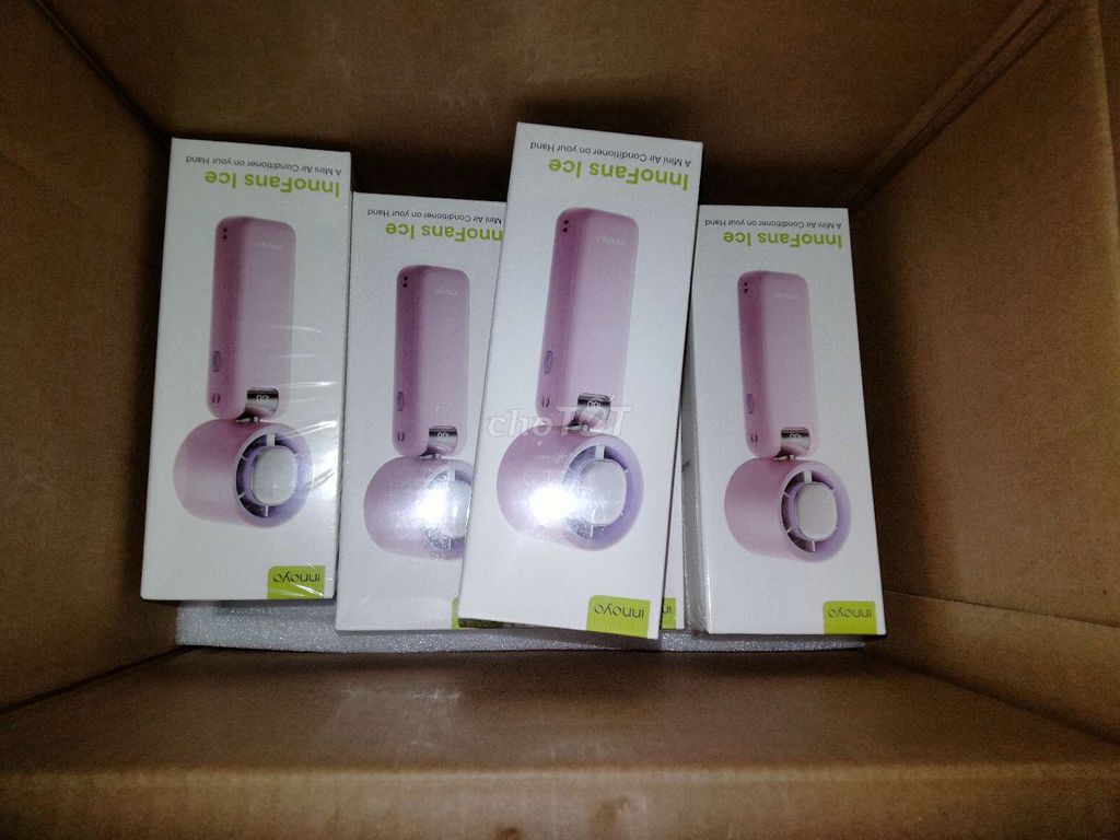 Quạt mini InnoFans Ice Hồng Pin sạc. Mua bán Quạt tại Huyện Thanh Trì Hà Nội được đăng bởi Chị Tư  hình 1