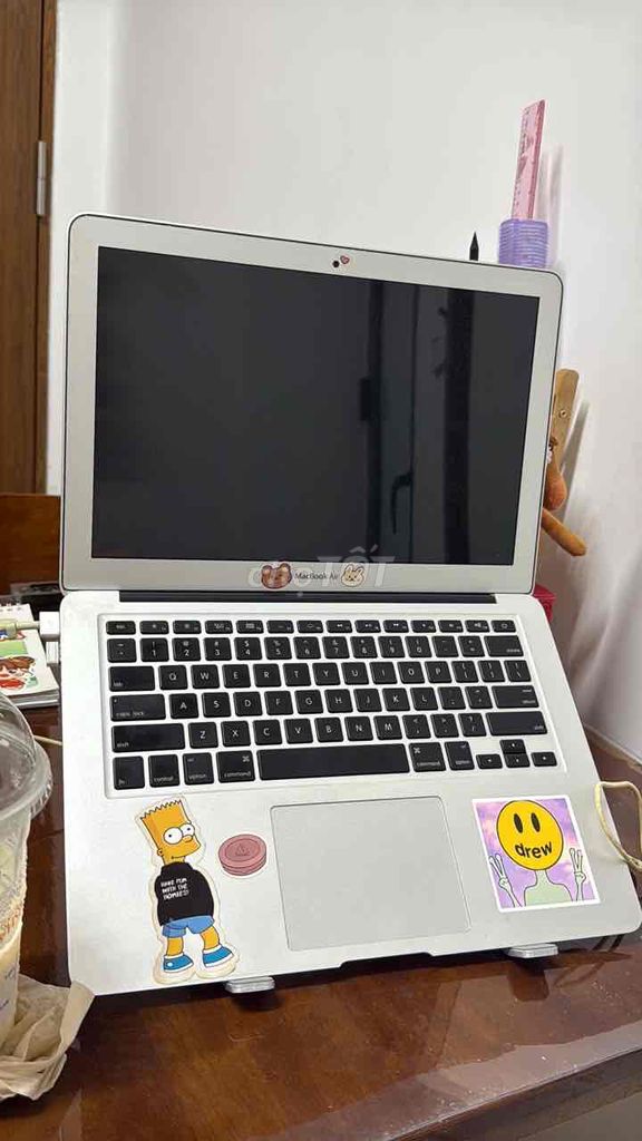 Apple MacBook Air 2017 Bạc. Mua bán Laptop tại Quận Cẩm Lệ Đà Nẵng được đăng bởi Thanh Nhàn hình 1