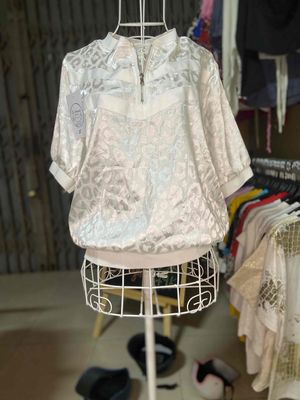 áo hoạ tiết da beo. Mua bán Quần áo tại Thành phố Ninh Bình Ninh Bình được đăng bởi quỳnh trịnh
