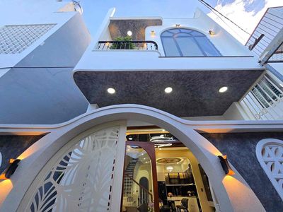 Аренда · 3 комн. · 90 м² · Quận Liên Chiểu, ул. Đường Nguyễn Như Hạnh
