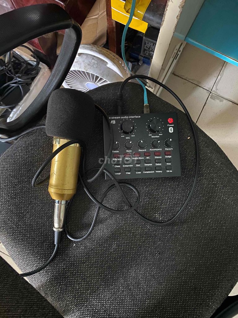 Microphone Soundcard V8 Bluetooth. Mua bán Tivi, Âm thanh tại Huyện Hóc Môn Tp Hồ Chí Minh được đăng bởi hoan phuong hình 1