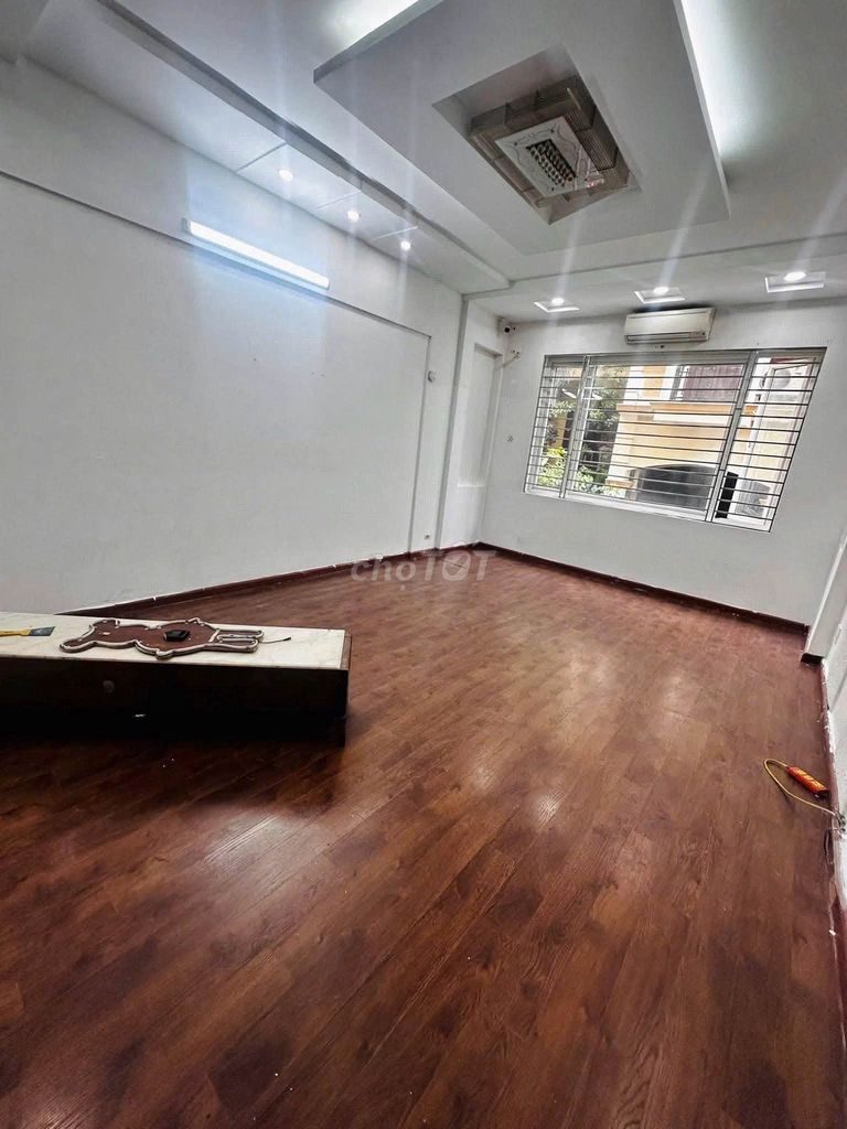 Дом в квартале Tran Quoc Hoan, Каузяй, 65м² х 5 этажей