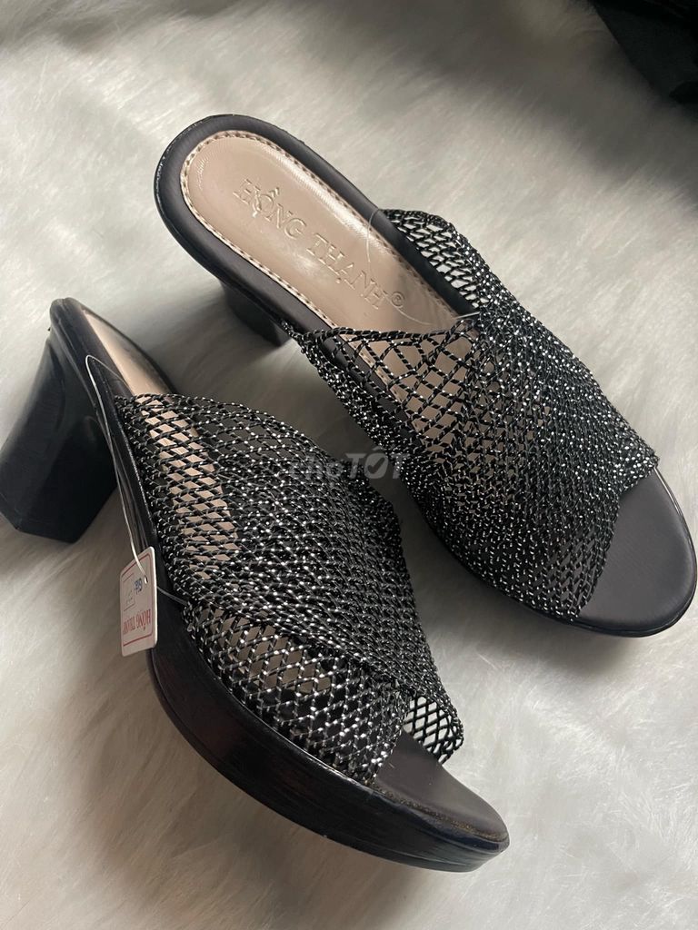 Dép nữ trung niên Hồng Thạnh sz 38 thanh lý