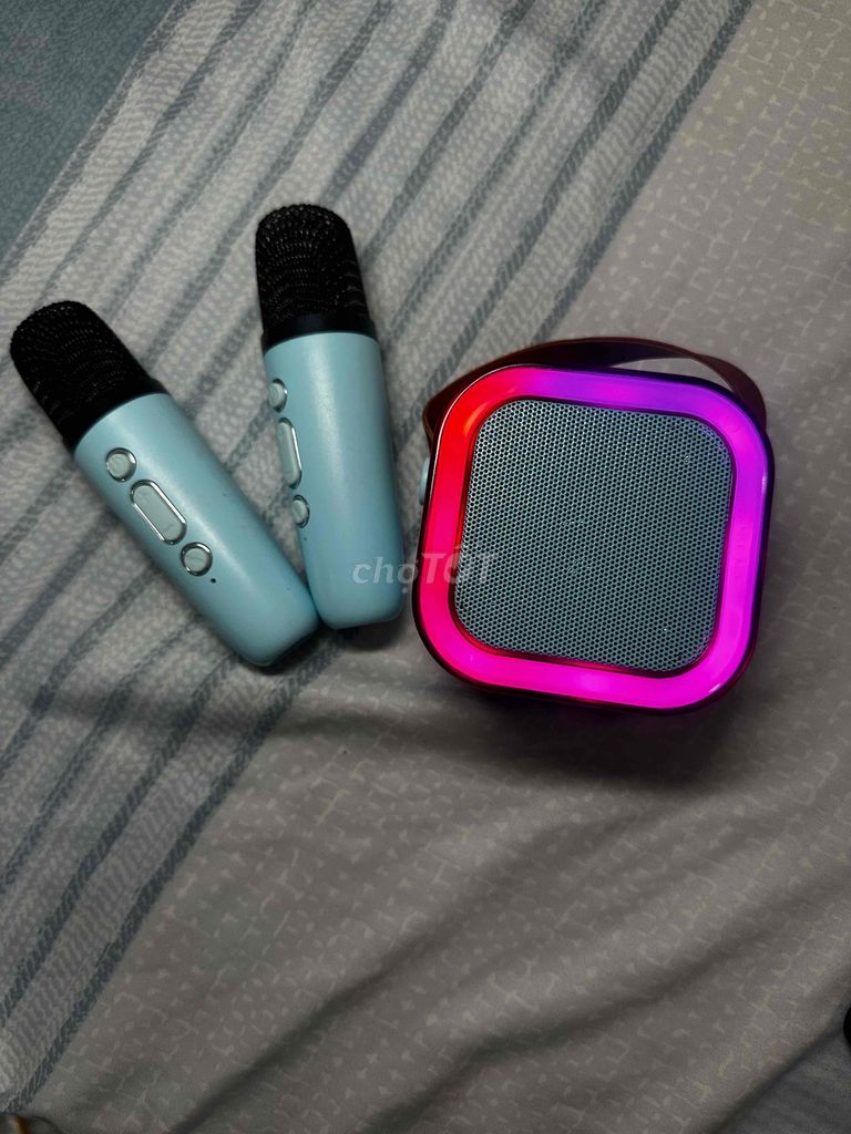 Loa Bluetooth Xanh dương Đen. Mua bán Tivi, Âm thanh tại Huyện Vị Thuỷ Hậu Giang được đăng bởi Thuận Trần hoàng hình 1