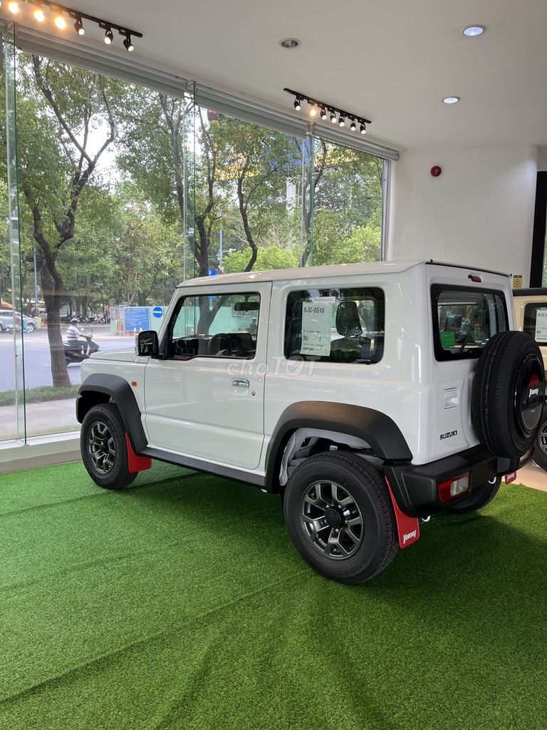 Suzuki Jimny 2024 Mới 100% - Màu Trắng. Mua bán Ô tô tại Quận Tân Bình Tp Hồ Chí Minh được đăng bởi Liêu Thị Mộng Thương hình 3