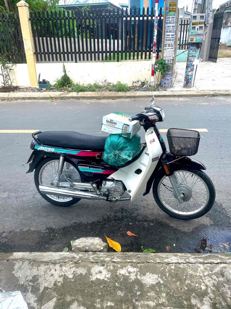 dream Astrea Indo ,đã dọn mới tinh. Mua bán Xe máy tại Thành phố Thuận An Bình Dương được đăng bởi Lê Trường hình 3