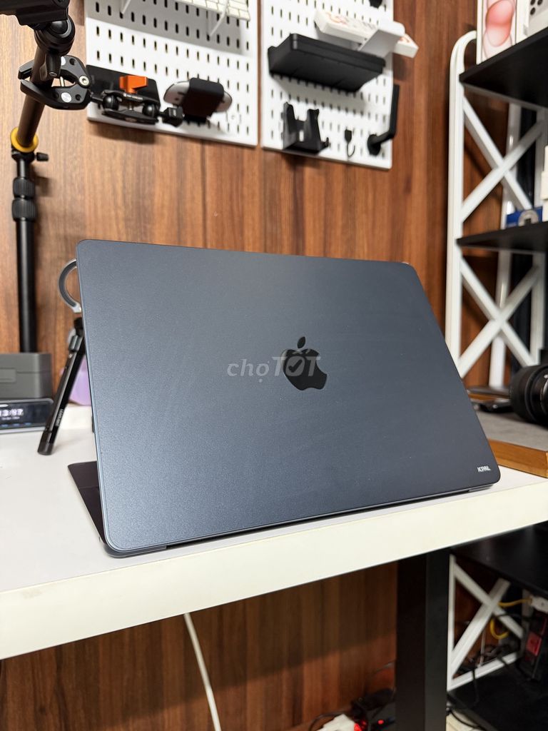 Apple MacBook Air M2 13.3 inch 8GB/256GB. Mua bán Laptop tại Quận Bình Tân Tp Hồ Chí Minh được đăng bởi Minh Sơn Apple hình 1