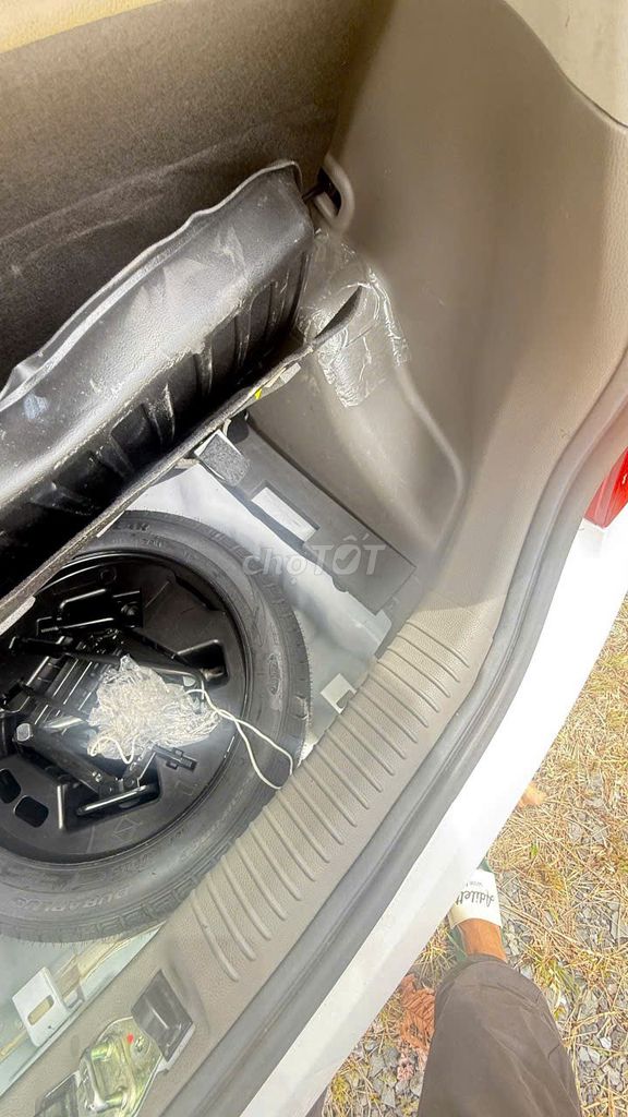 Cần bán xe gia đình. Mua bán Ô tô tại Thành phố Rạch Giá Kiên Giang được đăng bởi Dự Nguyễn hình 11