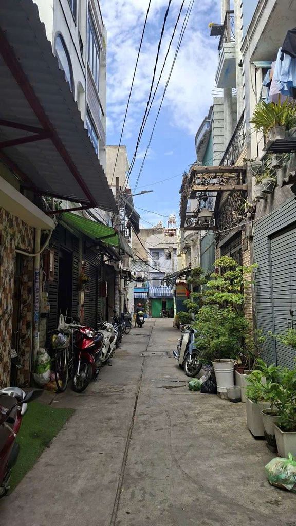NHÀ MỚI ĐẸP 2 TẦNG BÌNH TRỊ ĐÔNG ĐƯỜNG TÊN LỬA NỐI DÀI CHỈ NHỈNH 4 TỶ