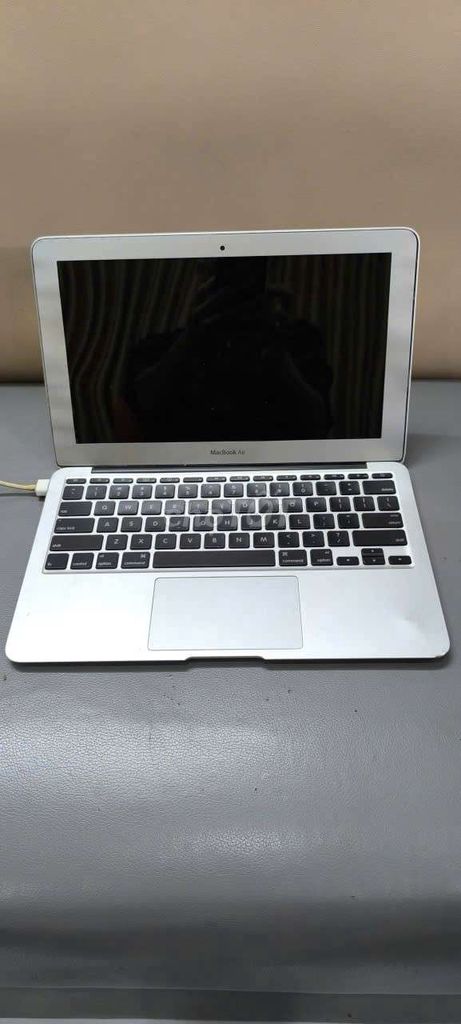 Apple MacBook Pro 2011 Bạc Hư ổ cứng. Mua bán Laptop tại Quận 8 Tp Hồ Chí Minh được đăng bởi VE CHAI hình 1